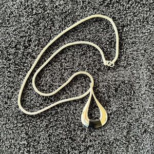 Sarah Coventry 15” Tear Drop Necklace